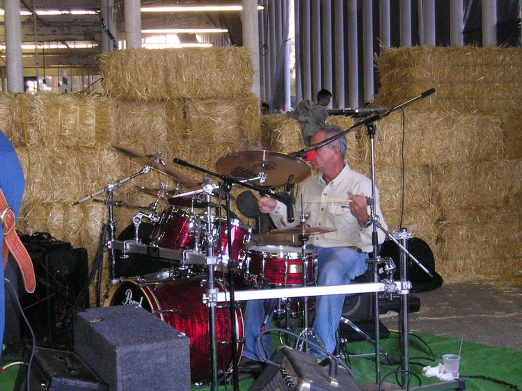 Band Pics Fresno Fair 2006 008
